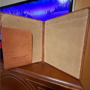 Elegant Tan Leather Briefcase